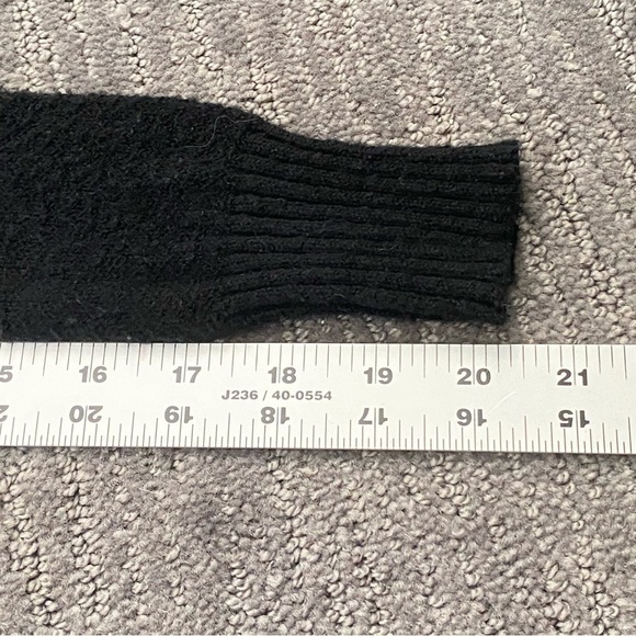 OP Womans Petite Small Black Long Sleeve Sweater Ribbed Stretch Pockets Casual - Picture 10 of 12